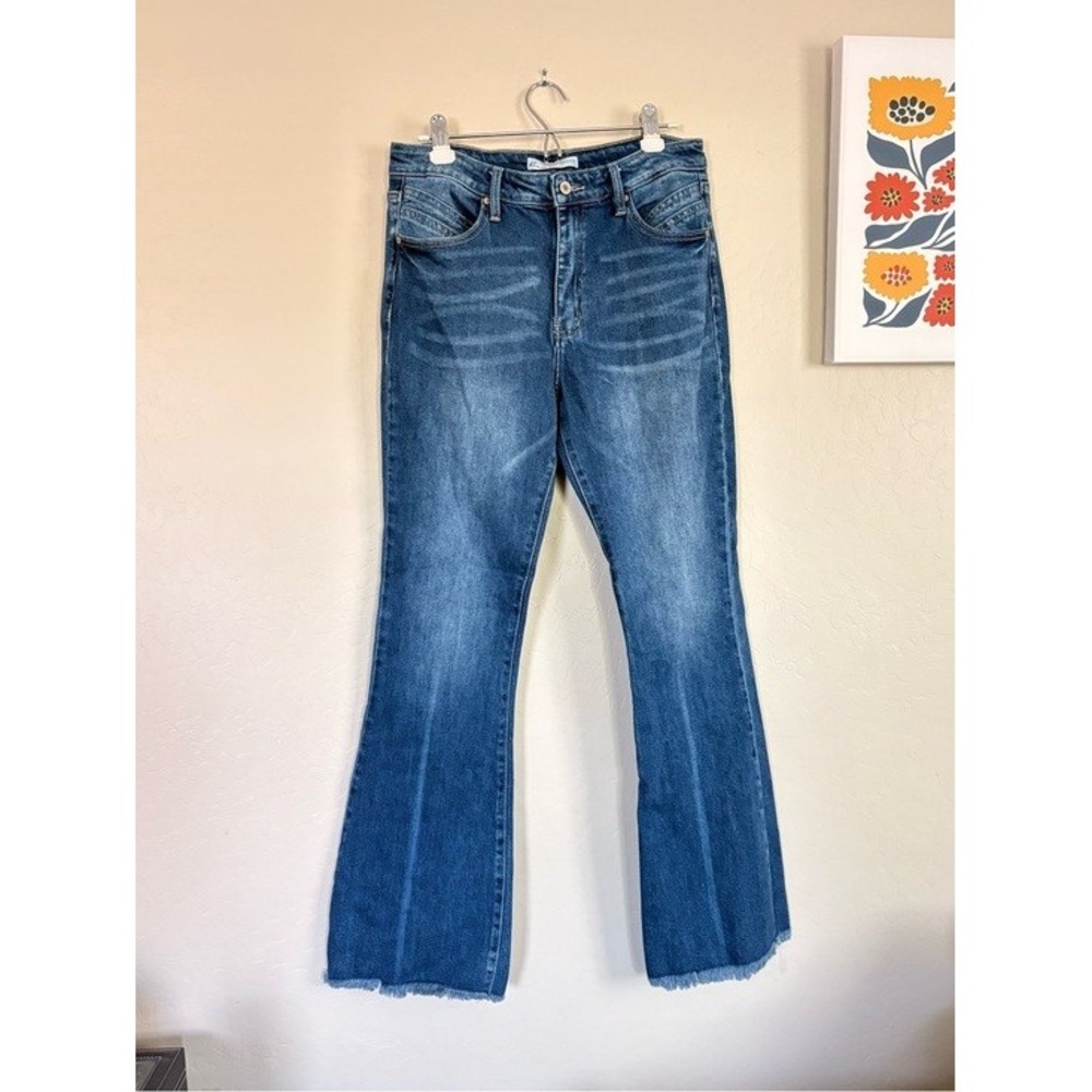 Kancan Flare Jeans Women's Sz 30 Blue Raw Hem Back Slit High Rise 154935 - Picture 2 of 8